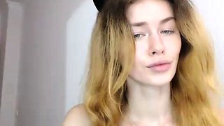 Amateur Webcam Teen Masturbates And Teases