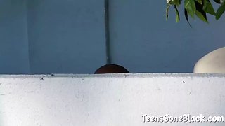 Sarah luvv screwed by nice ebony schlong