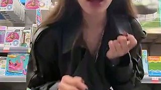 Shy_priincess masturbates in public