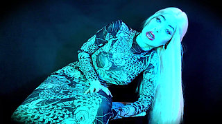 The Punishment for a Cheating Husband Is That He Becomes My Toilet - Original: Pee and Caviar