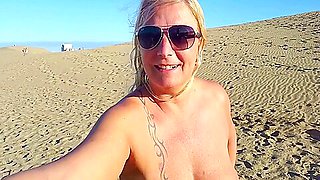 Kinky Piss, Leak And Blow Action On The Beach And Hotel Pool With My Girlfriend 14 Min With Rosella Extrem And Dirty Tina