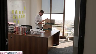 London River & Rachael Cavalli team up to seduce Nathan Bronson in hot threesome