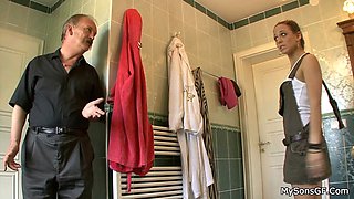 Man finds old dad and teen GF cheating