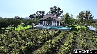 Sublime GF's public porn