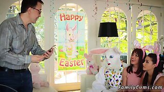 chum's daughter gives dad blowjob Uncle Fuck Bunny