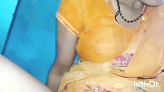 Indian hot girl kissing scene and best pussy licking sex video in hindi voice