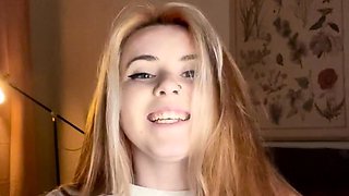 Amateur Blonde Teen Plays Solo with Toy Webcam Porn