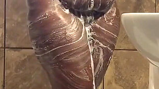 Wshing My Body Stimulating My Clit with Shower Head
