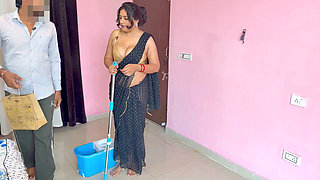 Ragini, Maid wear her malkin hot dress and impress her Malik , Hot Romantic Hindi Viral Video