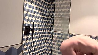 Behind The Scenes Porn: Tall Redhead MILF Pixie Pink Fucks Andres Acosta in Hotel Shower