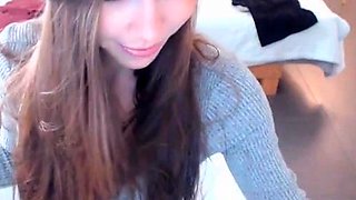 Brunette Solo Webcam Masturbation