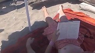 Risky Handjob on the Canary Beach Caught Reading a Book - Misscreamy