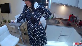 Stepmother OlxRedFoxM's Forbidden Anal Encounter with Stepson, Leaving Him Filled with Cum