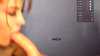 Amateur czech teen in her first toy induced orgasm