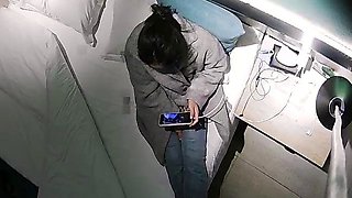 Brunette BDSM pussy fetish working