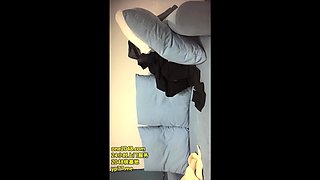 Amateur asian stepsister teen eating pussy in high def