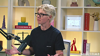 Khloe Kingsley Squirting on Camera & Red Flags the Adult Time Podcast