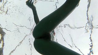 Amateur big ass teen blowjob and a sexy fuck HD