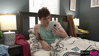Valerica Steele Squirts All Over Stepbro s Cock like a Super Soaker - S34:E8