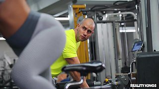 Duncan Saint's Intense Gym Passion with Latina Heat