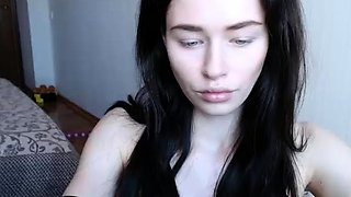Cute amateur webcam teen girl toying pussy on webcam