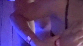 Gael & Pam Vlog: on the Way to Xbiz in Amsterdam