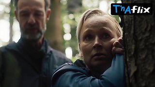 Vicki Berlin Stunning Episode in Things To Worry About