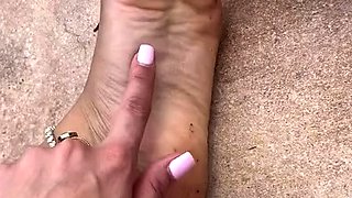 Black Amateur Explore Hot Foot Fetish