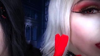 Egilea ASMR - Vampire Sisters Kiss You