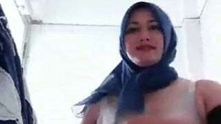 Colmek hijab aunt