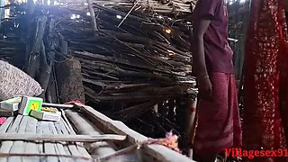 Local Bhabhi Outdoor Fuck - Desi Village Sex with Real Orgasm