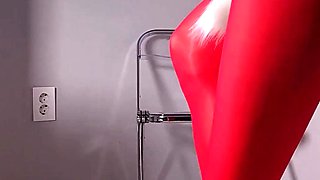 Amateur Foot Fetish Girlfriend Sucks and gives a Footjob