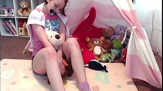 Skinny pierced amateur redhead rough fucking huge toys