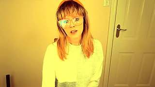 blonde teen pregnant girl has her pussy masturbated