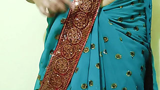 My friend wife wearing saree and remove