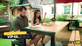 Lunita's hardcore scene