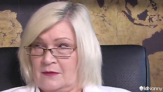 Lacey Starr & Loula Lou take on Sam Bourne's hard and fast fuckfest - Agedlove!