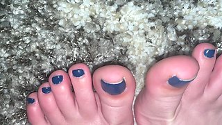 Hot amateur european foot and pantyhose fetish
