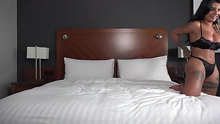 Thicc Indian Babe Yasmina Khan Gets The Big Fat Dick From Keiran Lee