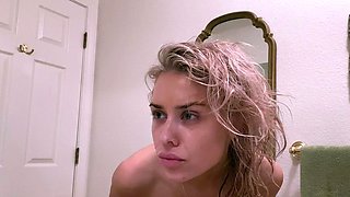 Emo teen Becka solo webcam masturbation