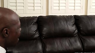 Amateur blondes pov blowjob and hardcore fun with lucky dude