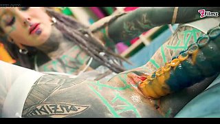Blonde Tattooed Babe Anuskatzz Takes It Deep in Her Holes
