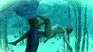 Hot 3D redhead licking a pussy while getting fucked