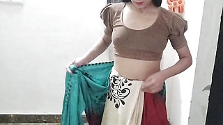 Teacher ko bathroom me piche se pakad ke chod diya