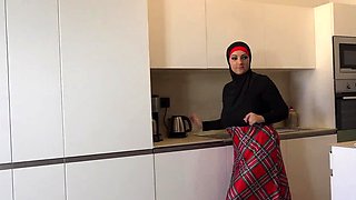 SexWithMuslims - Thomas fucked his muslim sister in law