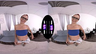 Daytime Orgasm In Sexy Shoes - Blonde Solo Voyeur