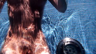 Reality european amateur sucks cock for cash outdoors