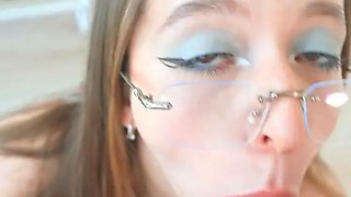 Cute Milf loves freeuse and facials