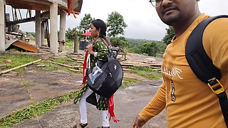 College Girl & Unknown Boy Fast Time Frendship - Tourist Places Par, Tourist Bhabhi Mili - Hot Bhabhi Video Outdoor Forest.
