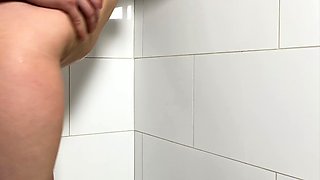 Close up fuck girl in big cock